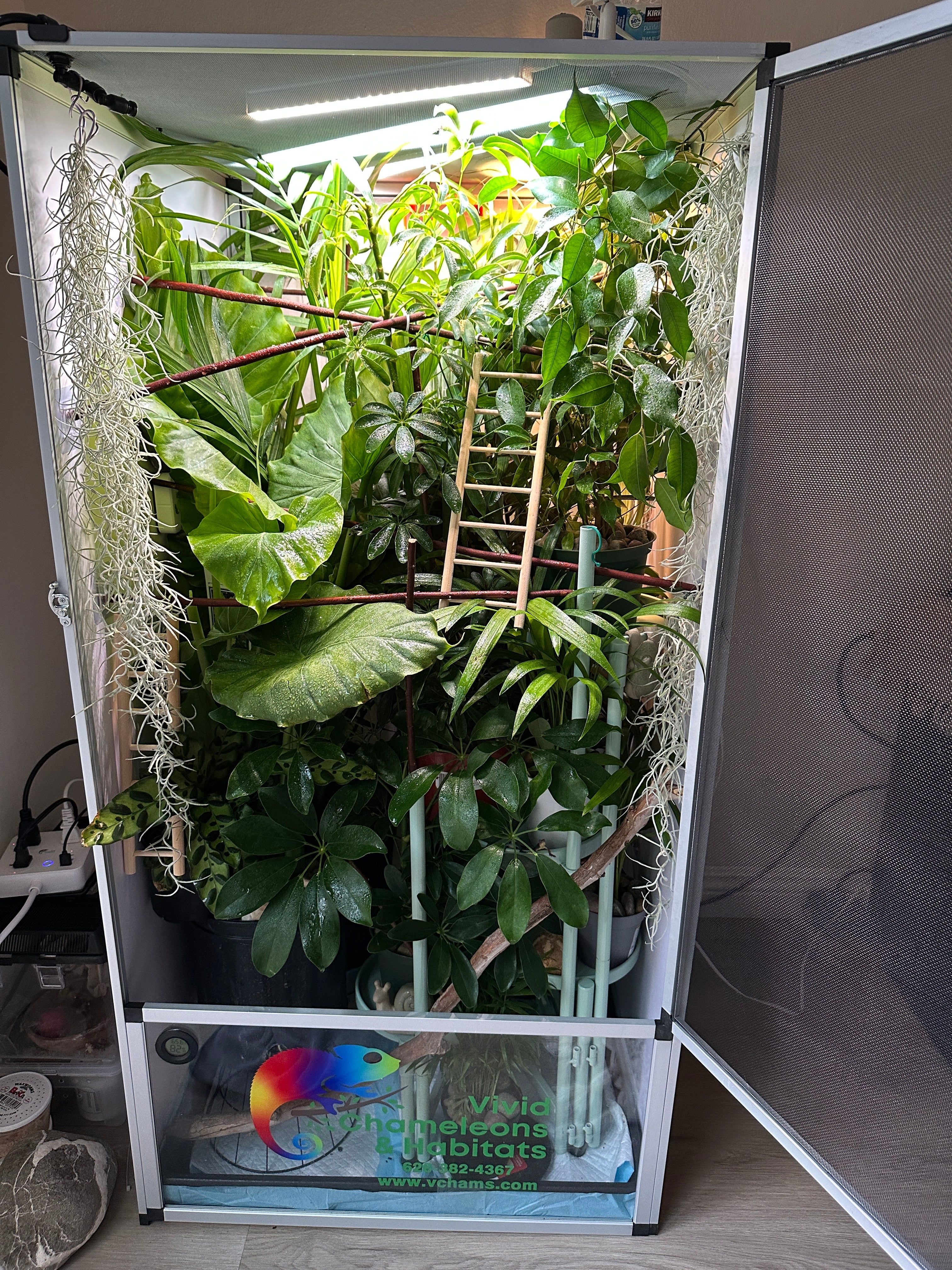 Size 24: 24"x24"x48" Deluxe All-In-One WIFI Controlled Automated Chameleon kit