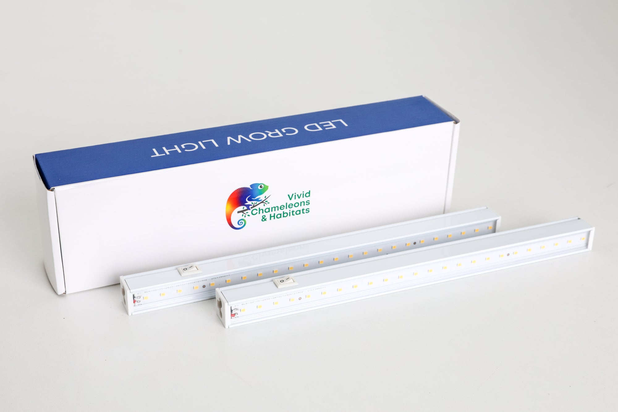 Size 18: 18"x18"x36" Deluxe All-In-One Automated Chameleon Kit