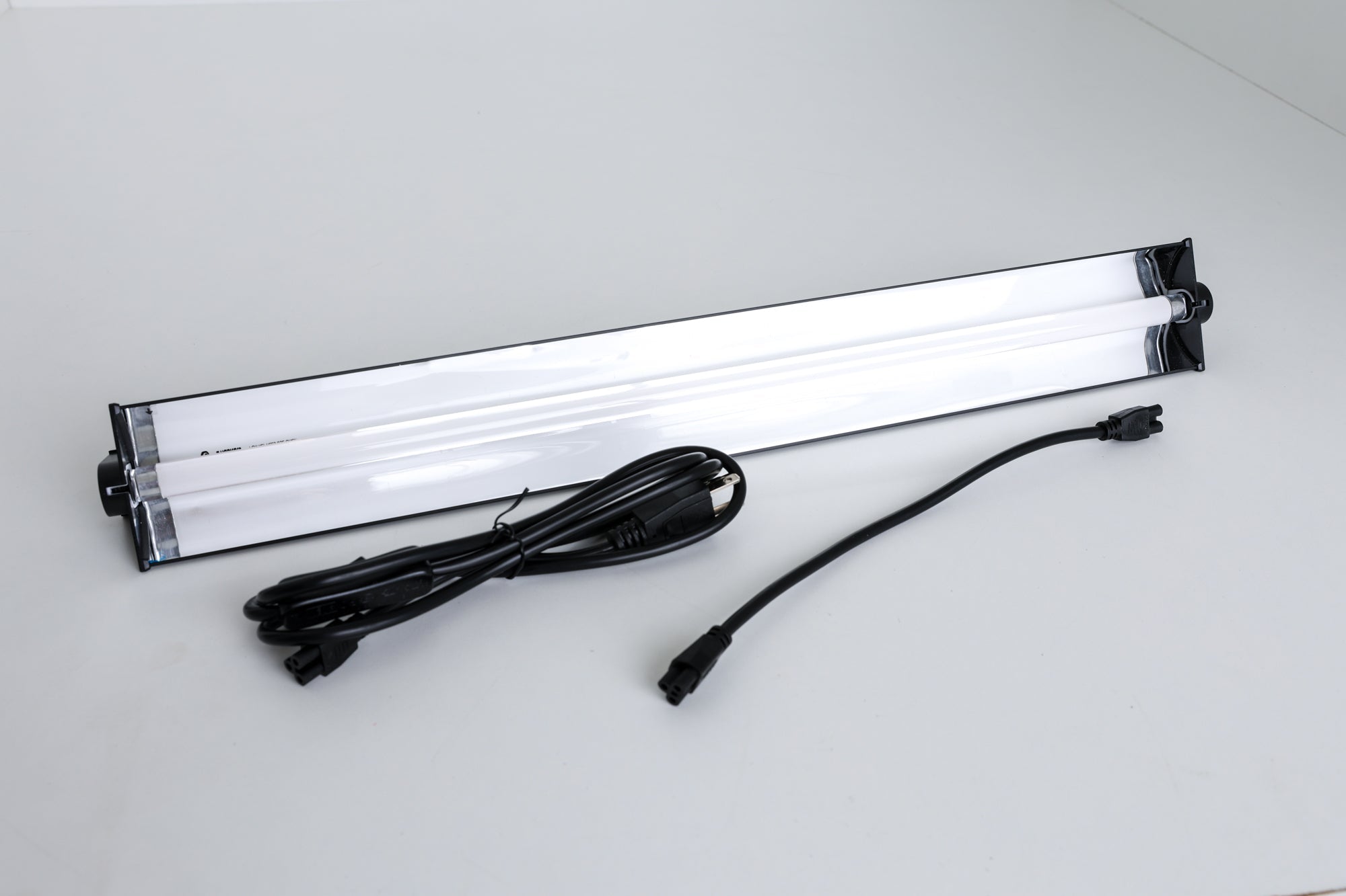 UVB 24W, 24" length, T5 5.0 Fixture and Florescent Tube