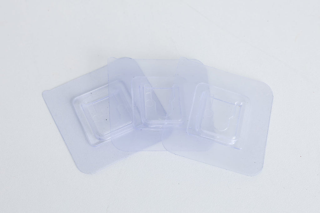 Size 18: 18"x18"x36" Deluxe All-In-One Automated Chameleon Kit