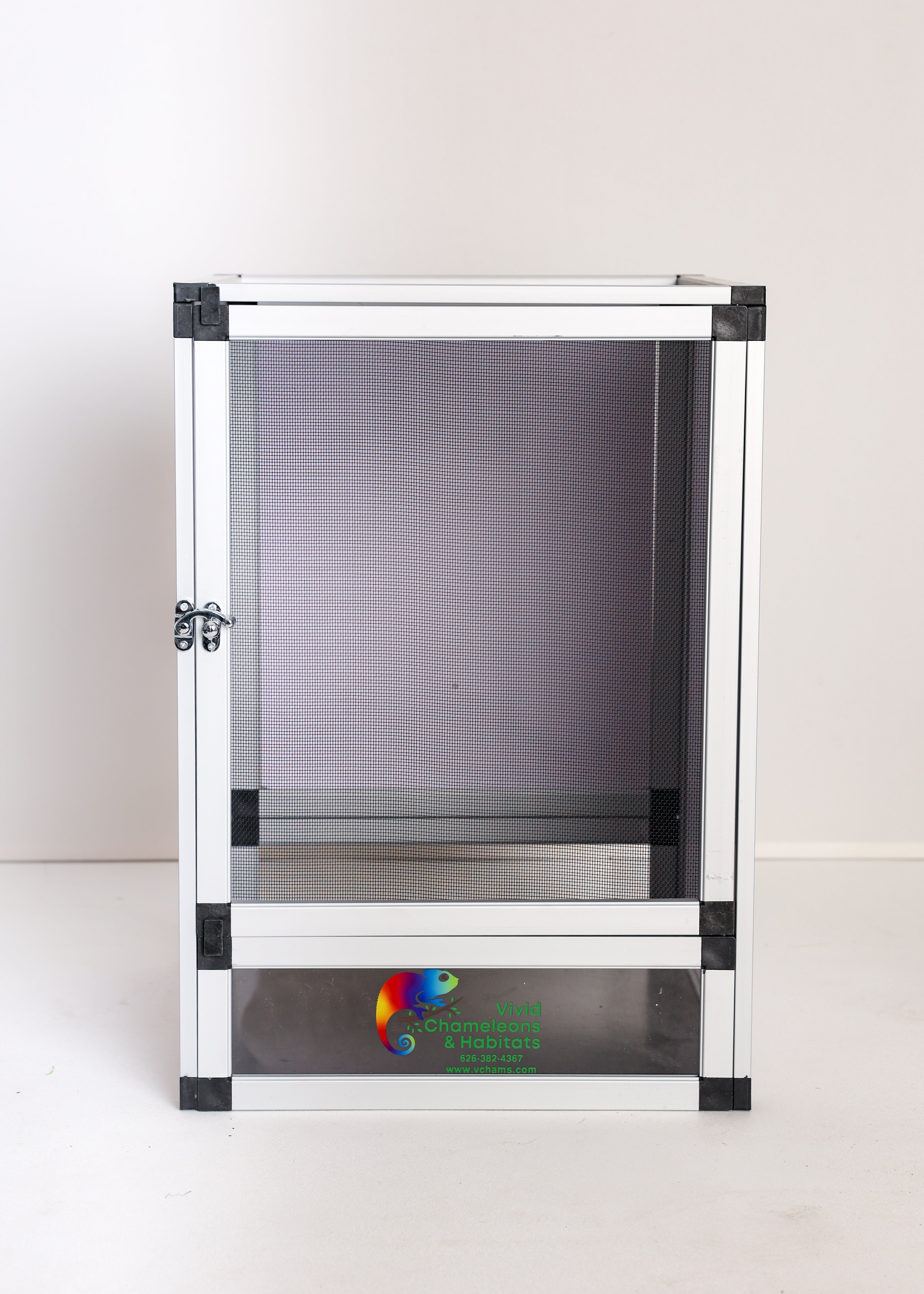 Size 18: 18"x18"x36" Deluxe All-In-One Automated Chameleon Kit